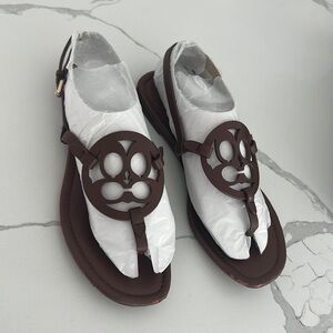 Coach - Jaci Leather Sandal - Saddle